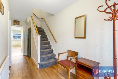 3 bedroom terraced house for sale, Shortlands Close, London, N18