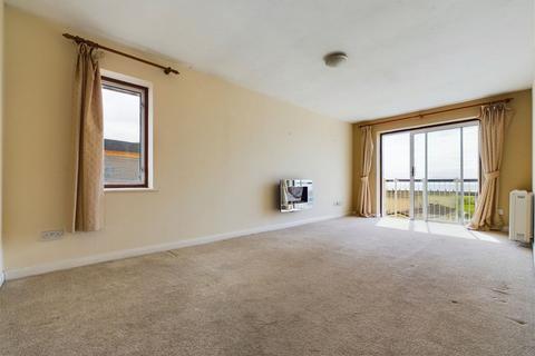 1 bedroom flat for sale, South Bank Court, Brighton Road, Lancing
