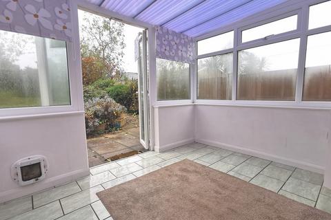 4 bedroom detached bungalow for sale, London Road, Beccles