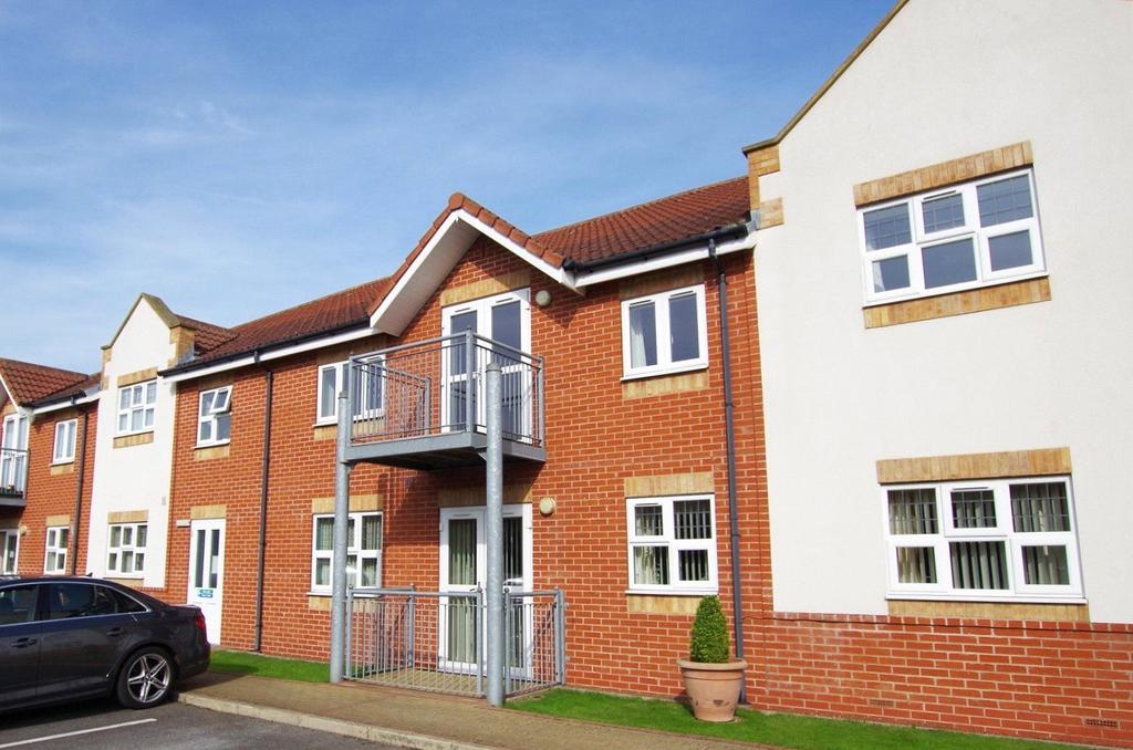 Birch Tree Drive, Hedon, East... 2 bed apartment for sale £125,000