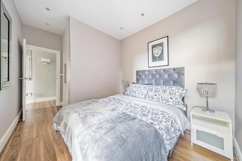 2 bedroom flat for sale, Askew Road, Shepherd's Bush