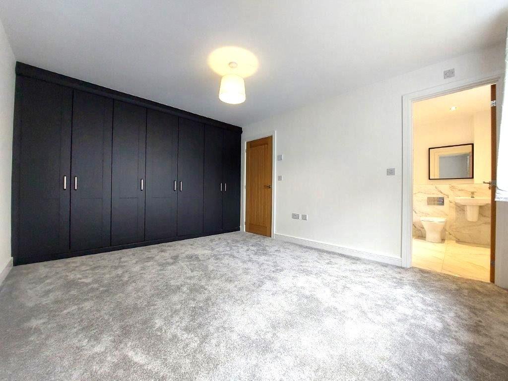 Main Bedroom with Wardrobes