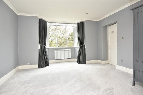 2 bedroom apartment to rent, Kensington Apartments , Valley Drive, Harrogate, HG2 0JJ