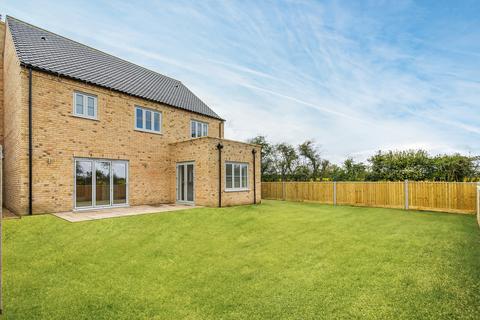 4 bedroom detached house for sale, Spooner Row, Near Wymondham College