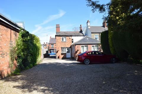 4 bedroom detached house for sale, Leicester Road, Hinckley