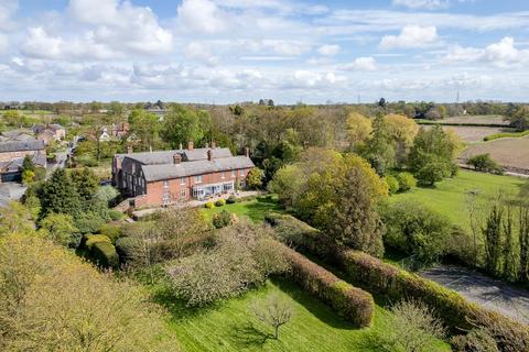 6 bedroom character property for sale, Puddington, Neston