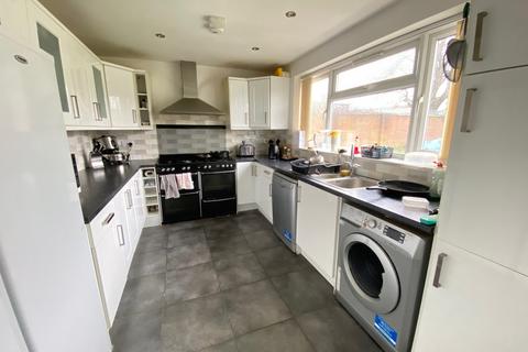 1 bedroom in a house share to rent, Kingsway, Derby DE22