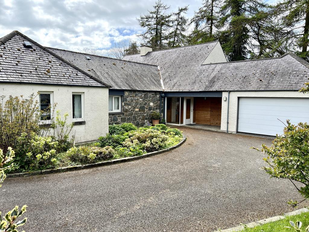 Larchwood, Kirkcudbright - Williamson and Henry