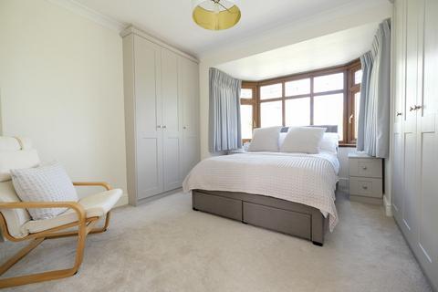 4 bedroom semi-detached house for sale, Court Road, Orpington