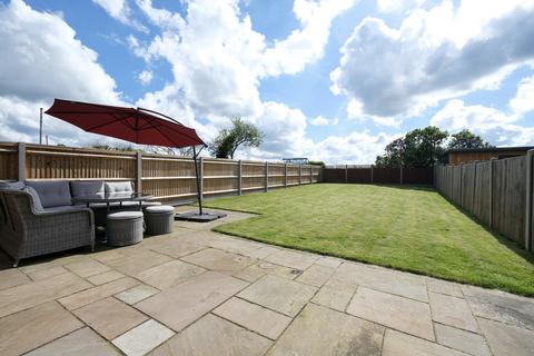 390 Court Road, Orpington, BR6 9BX