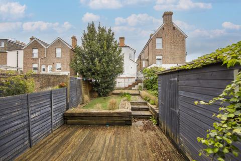 3 bedroom semi-detached house for sale, Springfield Road, Southborough