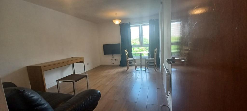Apartment in Garnethill - View 5