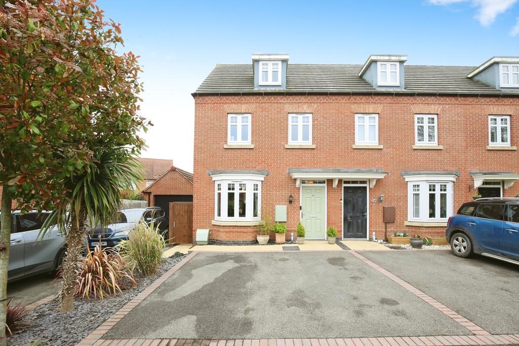 Hilary Bevins Close, Higham On The Hill 3 bed townhouse for sale £290,000