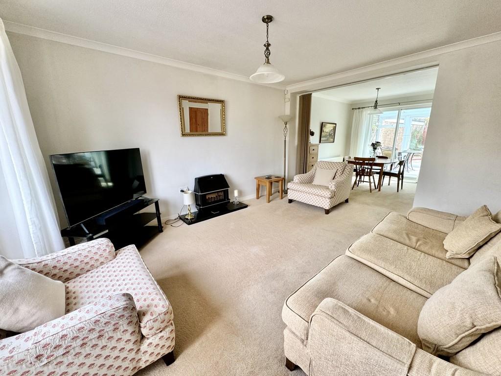 Fontmell Road, Broadstone 4 bed detached house for sale £525,000