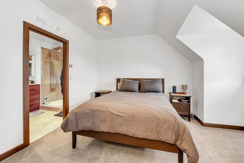 4 bedroom semi-detached house for sale, Houghton Way, Bury St. Edmunds