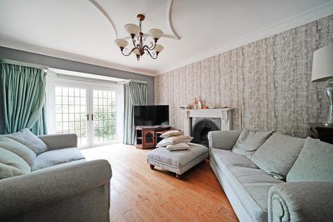4 bedroom detached house to rent, Widney Lane, Solihull