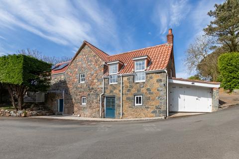 4 bedroom detached house for sale, Les Nicolles, Forest, Guernsey