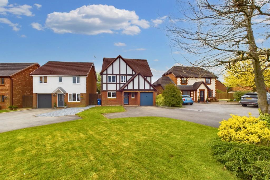 Mallens Croft, Bramshall 4 bed detached house for sale £400,000