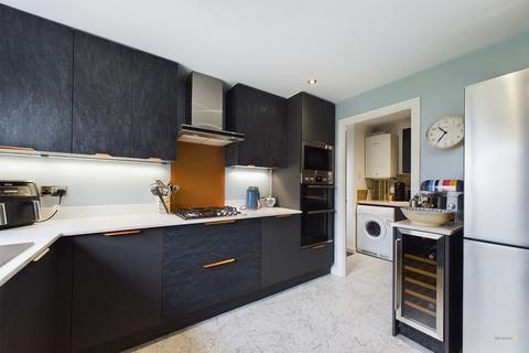 9 Mallens Croft, Bramshall, Uttoxeter, ST14 5NG