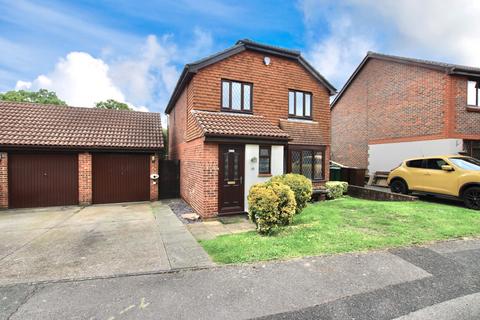 4 bedroom detached house for sale, Bridgewater Place, Leybourne, West Malling