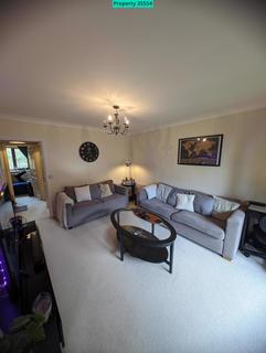 2 bedroom flat to rent, Pine Court, Plantation Drive, Norwich, NR7 8JB