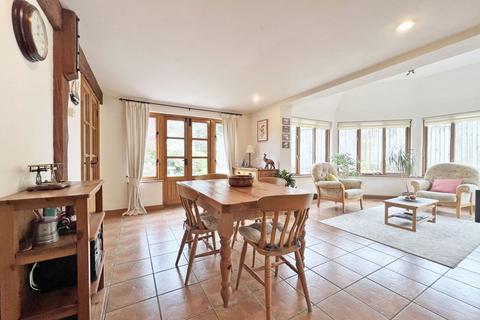 Oakgrove Lamorrick, Lanivet, Bodmin, PL30 5HB