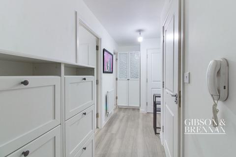 77 Broadhurst Place, Basildon, SS14 2FA
