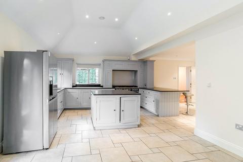 Fairfield Cavendish Road, Weybridge, KT13 0JN