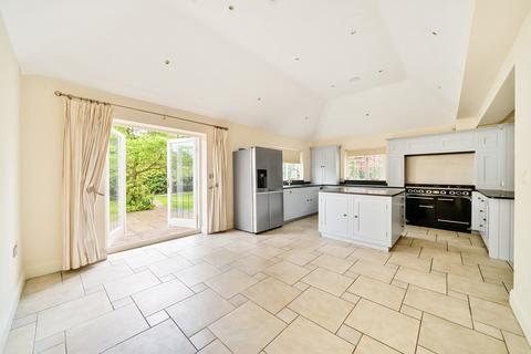 Fairfield Cavendish Road, Weybridge, KT13 0JN