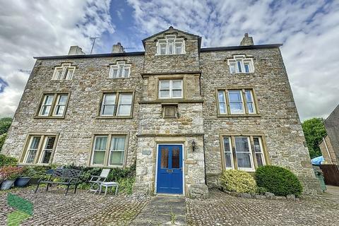 4 bedroom townhouse for sale, Ribblesdale Court, Gisburn