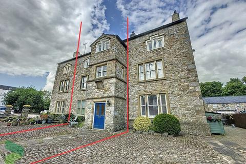 4 bedroom townhouse for sale, Ribblesdale Court, Gisburn