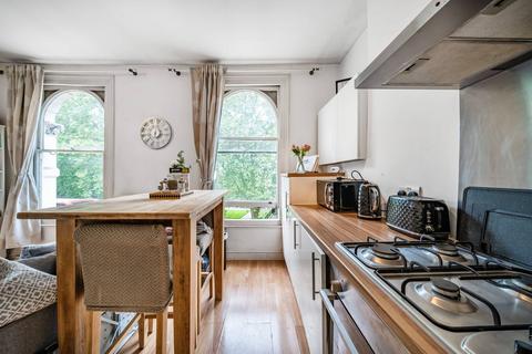 1 bedroom flat for sale, Lavender Hill, Battersea, London, SW11