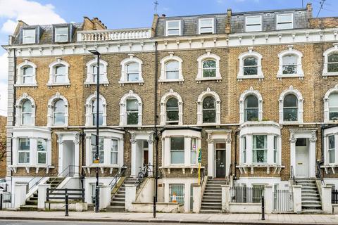 1 bedroom flat for sale, Lavender Hill, Battersea, London, SW11