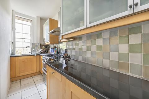 2 bedroom flat for sale, Circus Lodge, Circus Road, St John's Wood, London