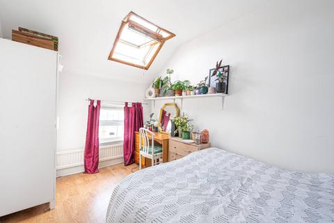 2 bedroom flat to rent, Agamemnon Road, West Hampstead, London, NW6