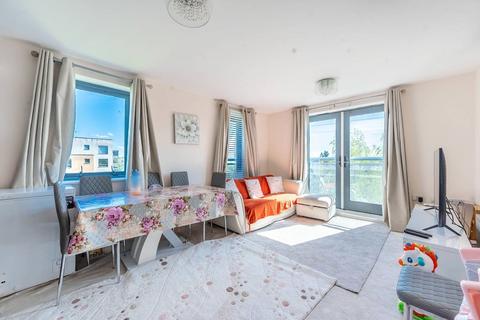 2 bedroom flat for sale, Taywoood Road, Greenford, Northolt, UB5