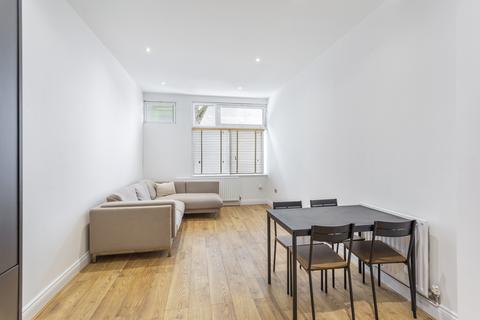 1 bedroom flat to rent, Waterloo House, 7 Byron Street, London