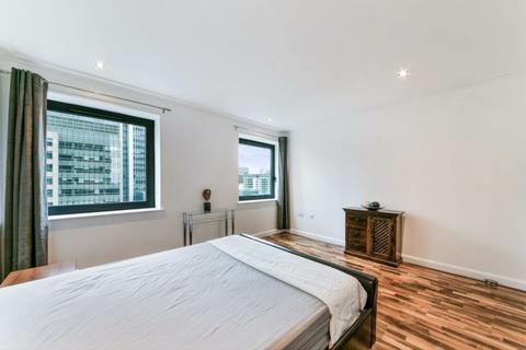 1 bedroom flat to rent, Discovery Dock Apartments East, 3 South Quay Square, London