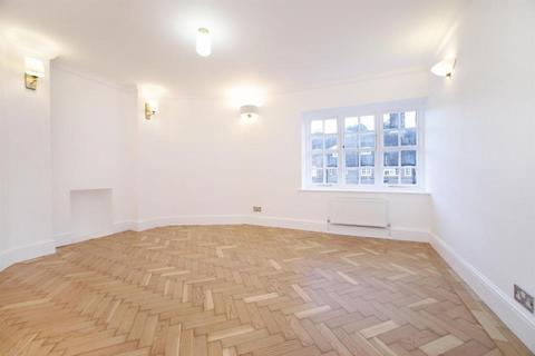 2 bedroom flat for sale, Heathcroft Hampstead Way NW11