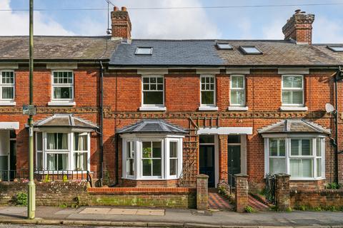 4 bedroom terraced house to rent, Stockbridge Road, Winchester
