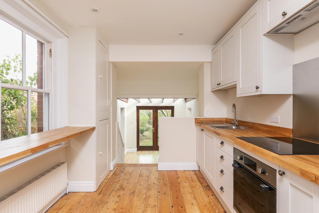 Belgarum - 88 Stockbridge Road SO22 6 RL-8