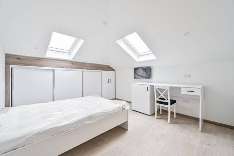 6 bedroom flat to rent, Hoxton Street, Shoreditch, London, N1