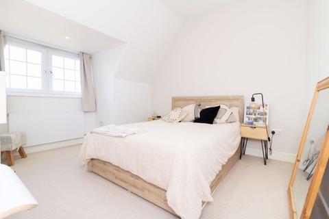 2 bedroom apartment for sale, Westview Road, Warlingham