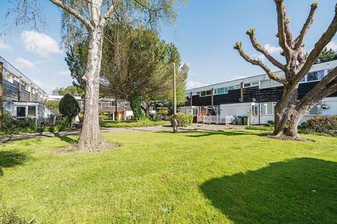 31 Craybury End, London, SE9 3SL