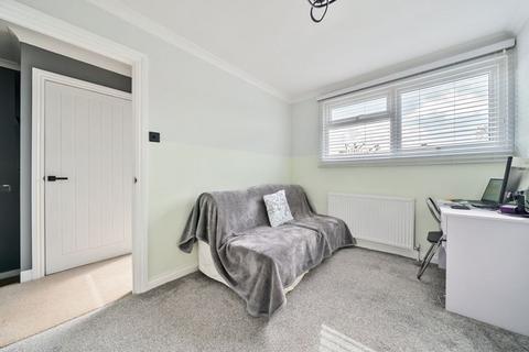 31 Craybury End, London, SE9 3SL