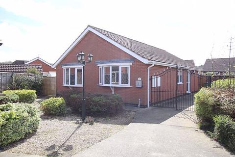 3 bedroom detached bungalow for sale, BARNET DRIVE, NEW WALTHAM