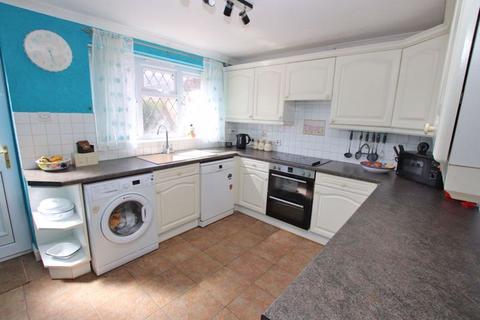 6 Barnet Drive, New Waltham, Grimsby, DN36 4GH