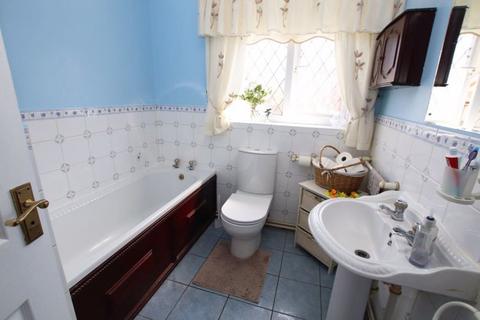 6 Barnet Drive, New Waltham, Grimsby, DN36 4GH