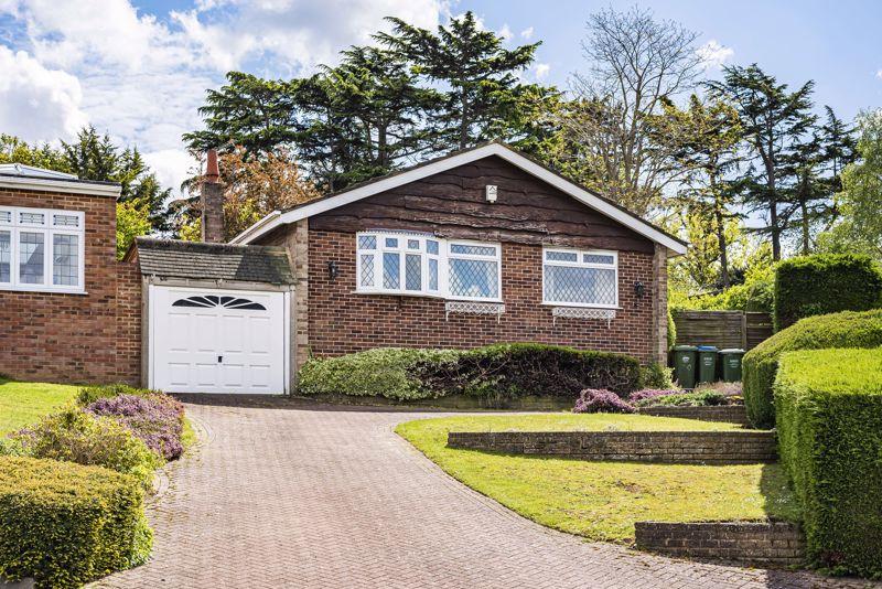 Shuttlemead, Bexley 3 bed detached bungalow for sale £690,000