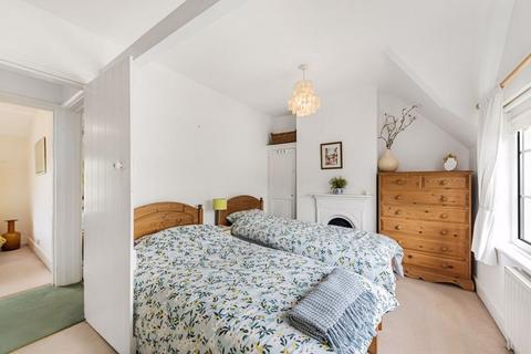 1, Pelham Cottages Vicarage Road, Bexley, DA5 2AN